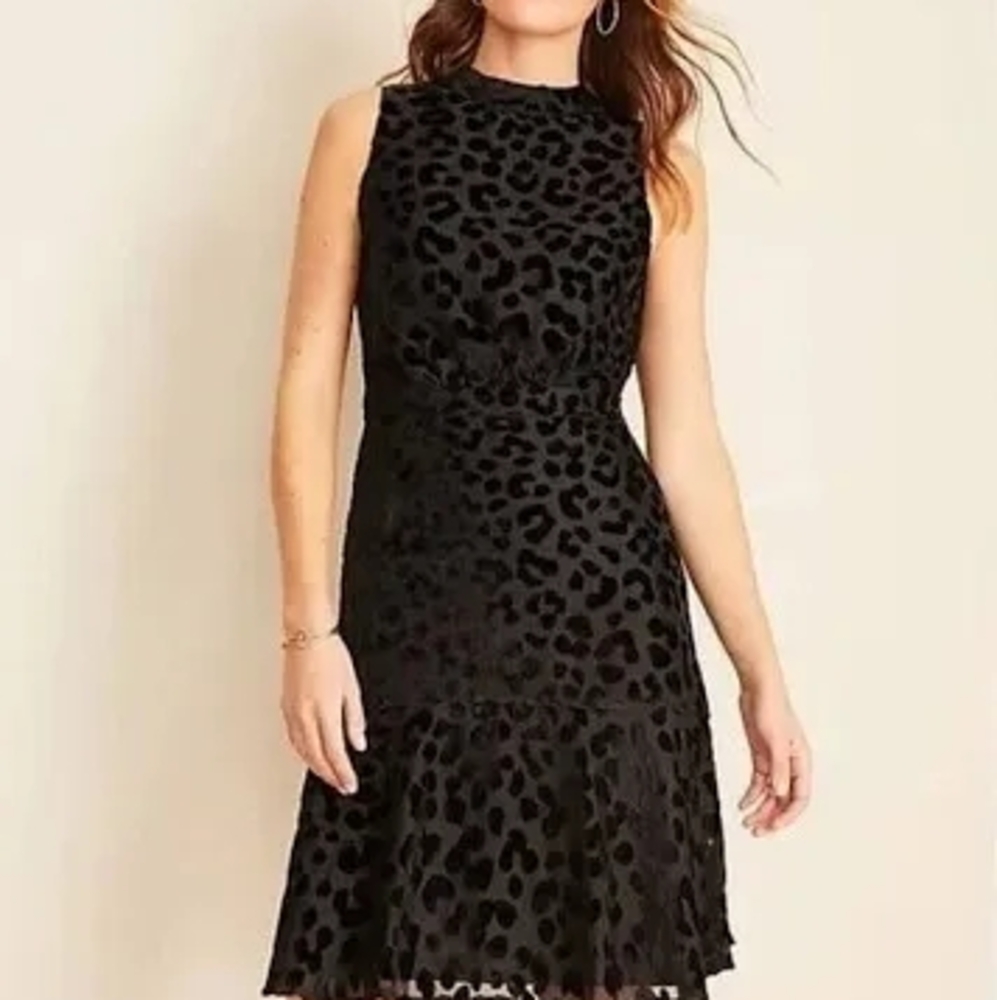 Elegant Black Ann Taylor Leopard Print Dress